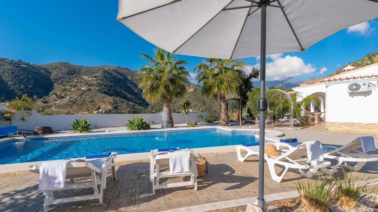 Holiday home Villa Jose Antonio Arenas By Ruralidays Spain